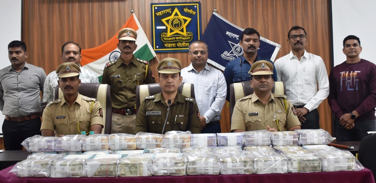 कैनरा बैंक चिखला शाखा में सनसनीखेज चोरी का खुलासा