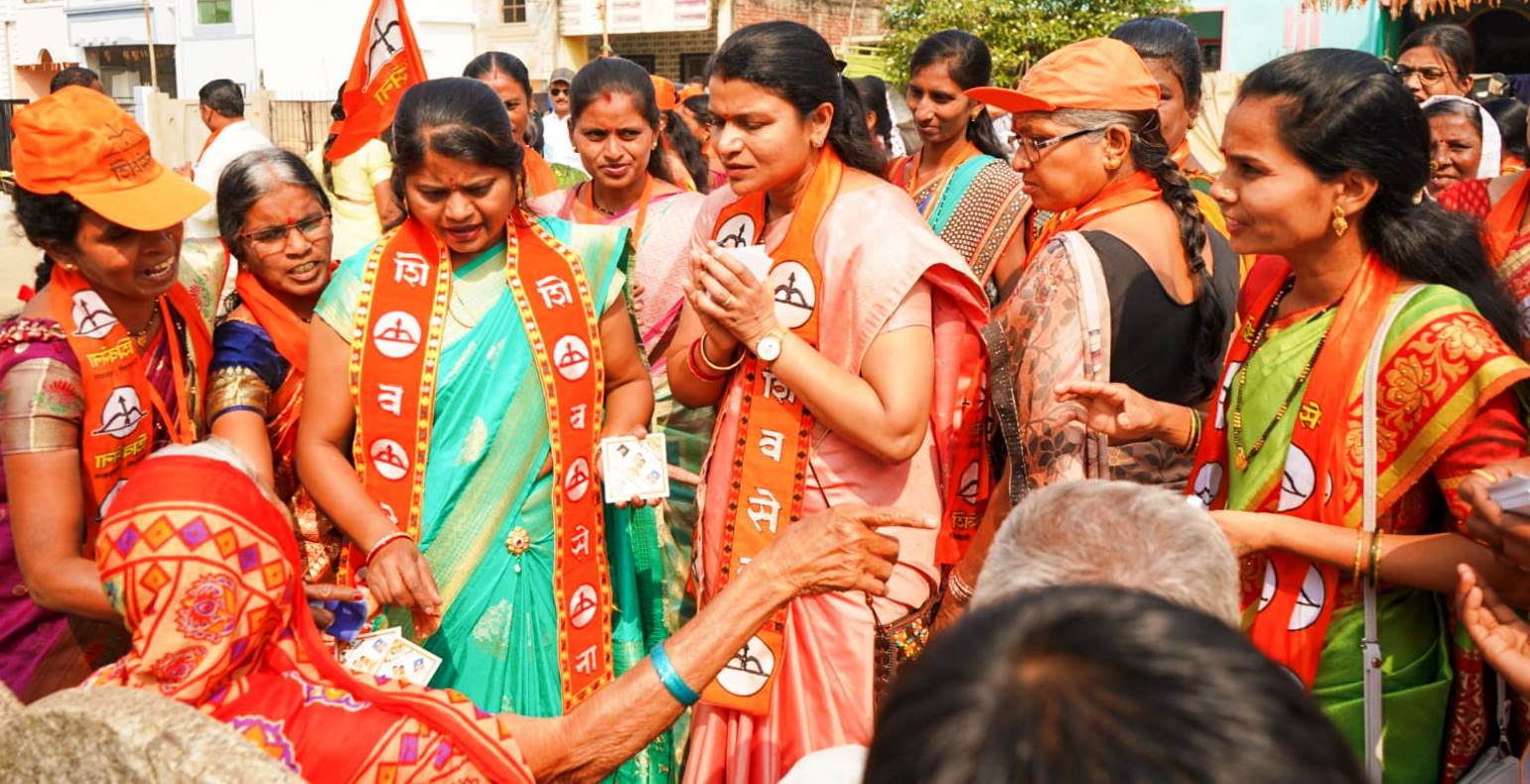 प्रभाग 2 में शिवसेना (शिंदे गुट) की उम्मीदवार डॉ. अश्विनी भोंडेकर का व्यापक जनसंपर्क अभियान